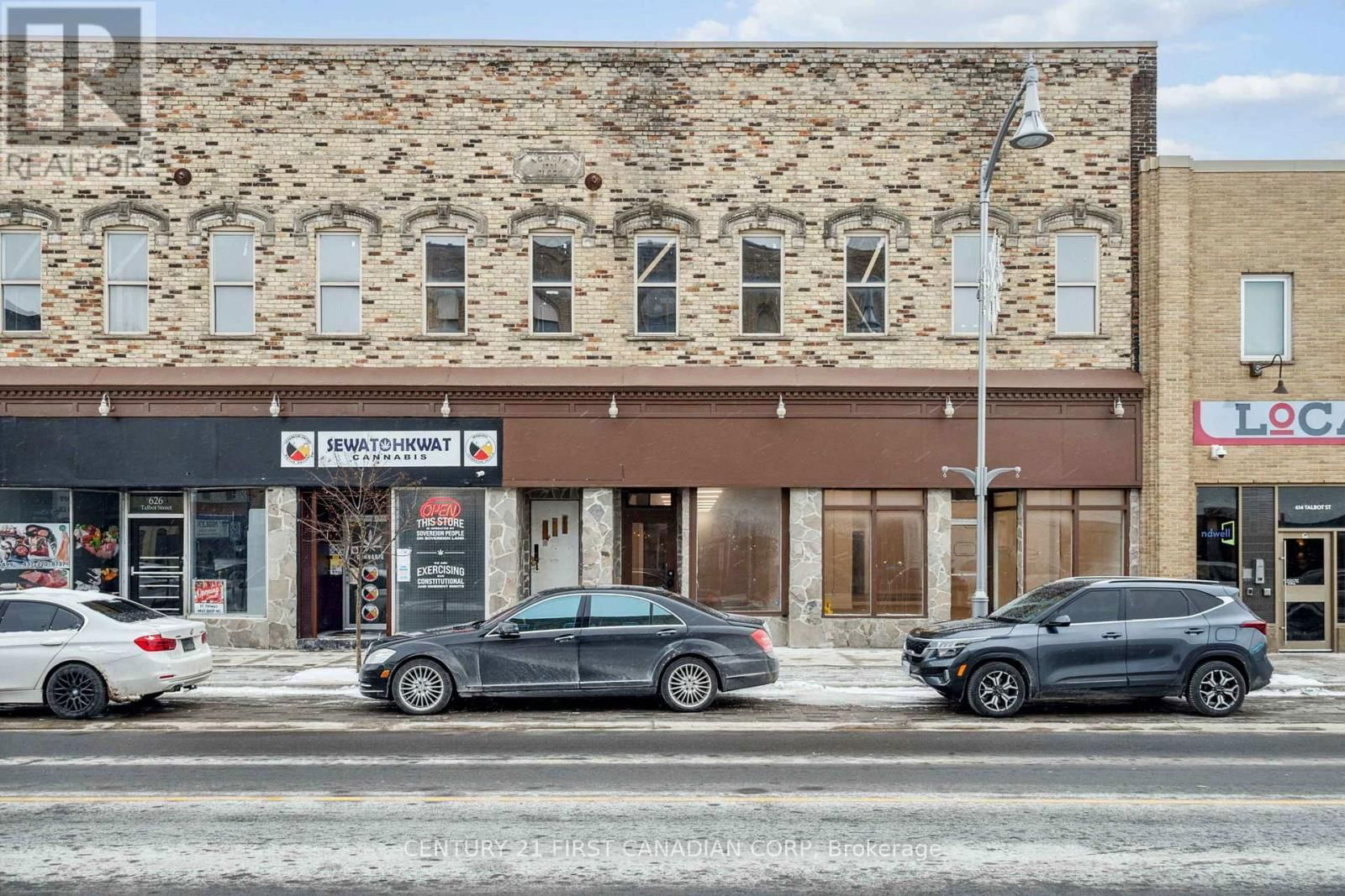 Unit 3 - 626 TALBOT STREET Image 2