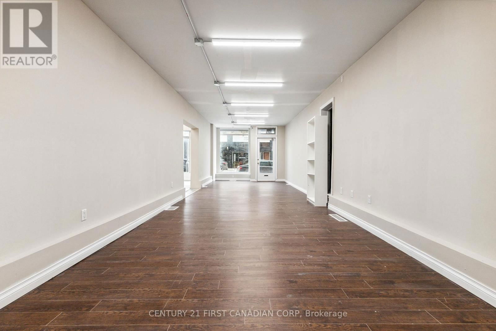 Unit 3 - 626 TALBOT STREET Image 5