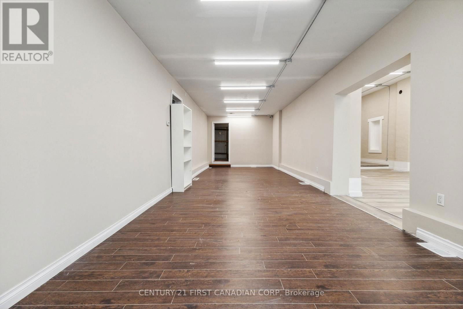 Unit 3 - 626 TALBOT STREET Image 8