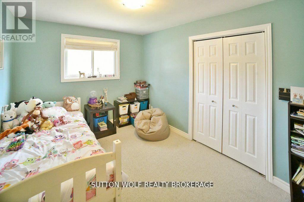 566 DEWAN STREET Image 14
