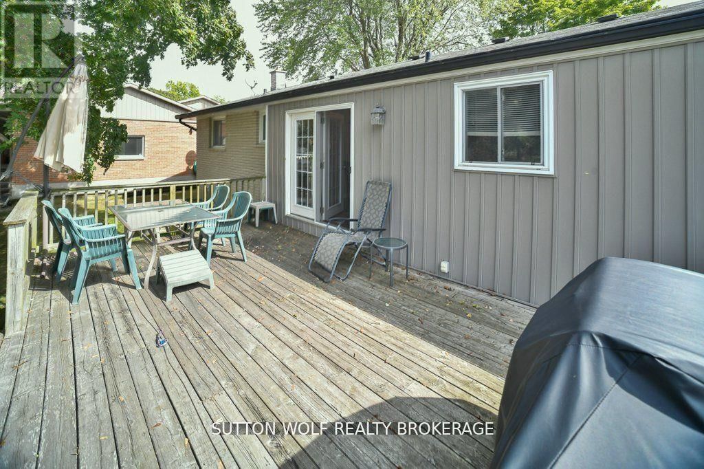 566 DEWAN STREET Image 26