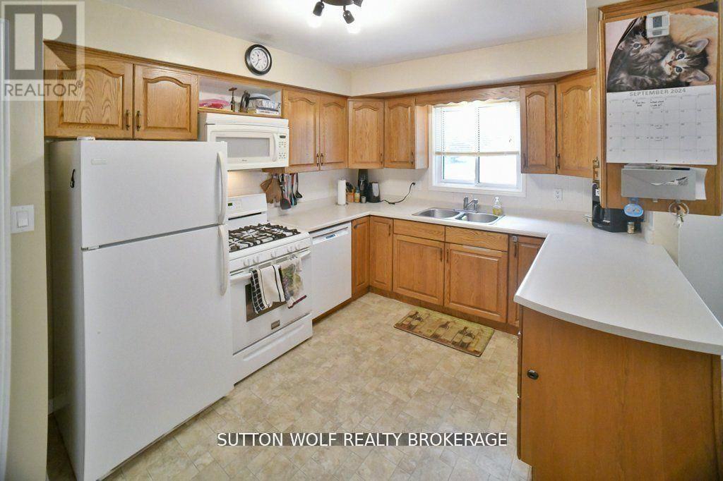 566 DEWAN STREET Image 5