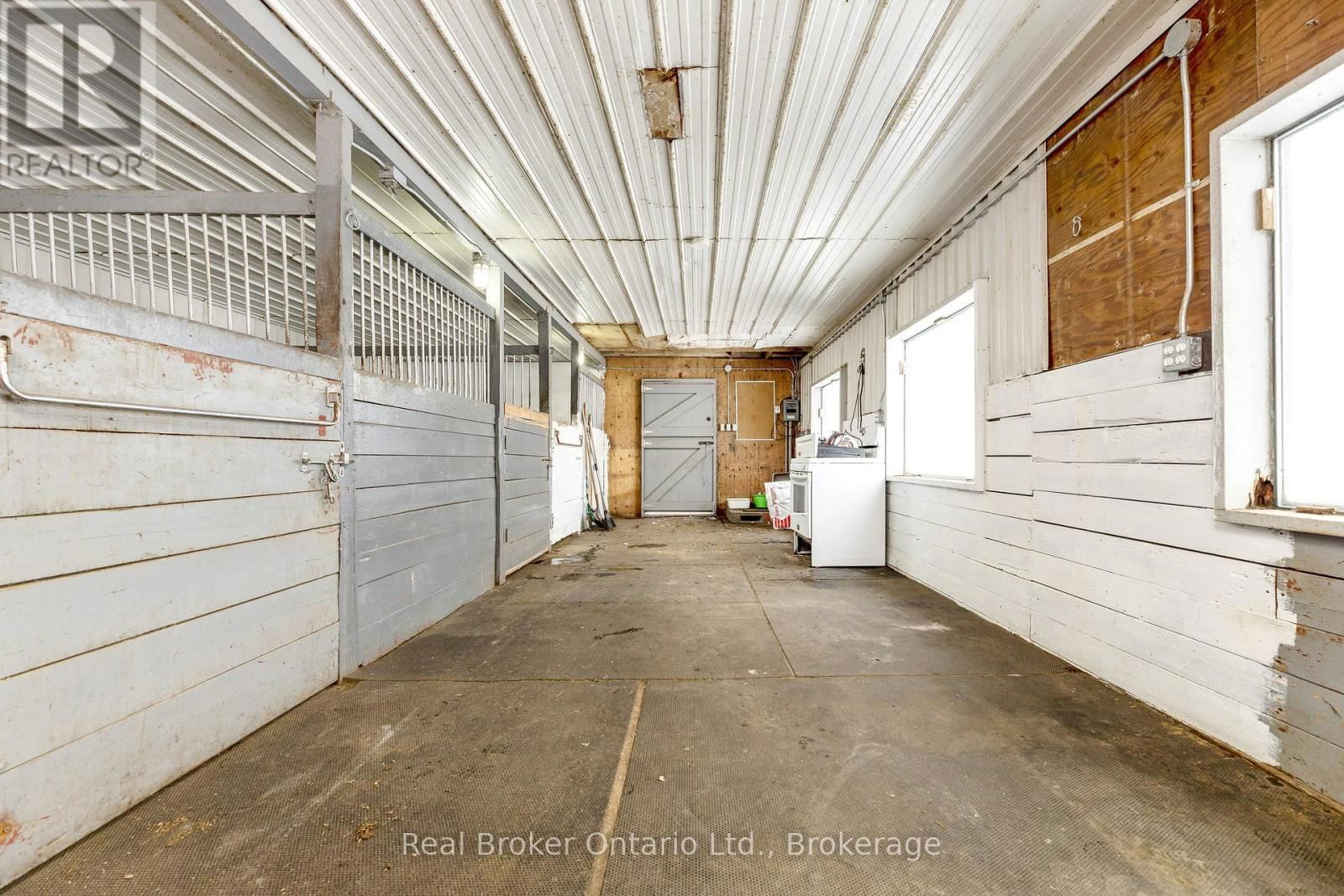 9408 17TH SIDEROAD Image 16