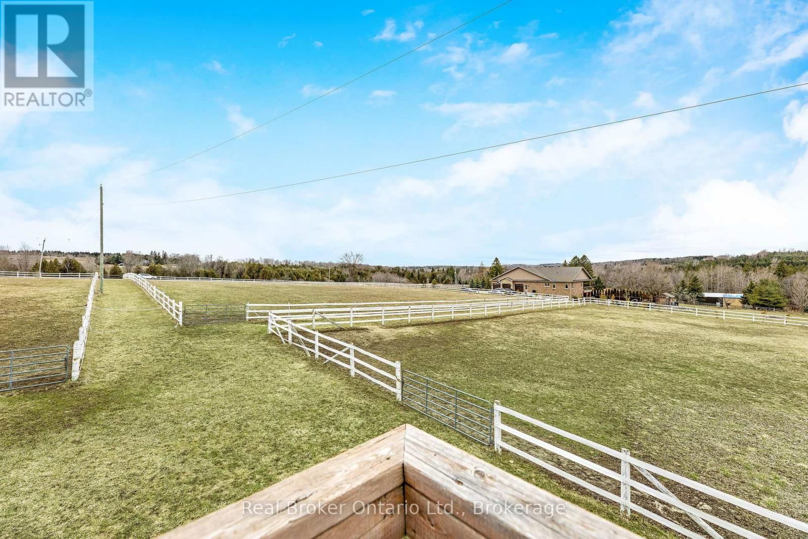 9408 17TH SIDEROAD Image 23