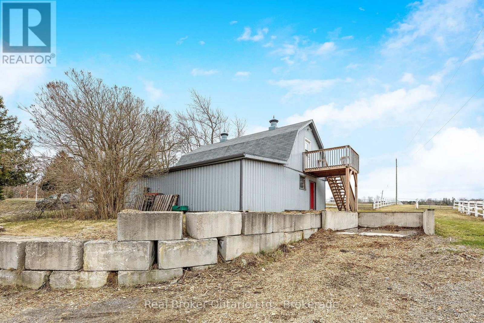 9408 17TH SIDEROAD Image 25
