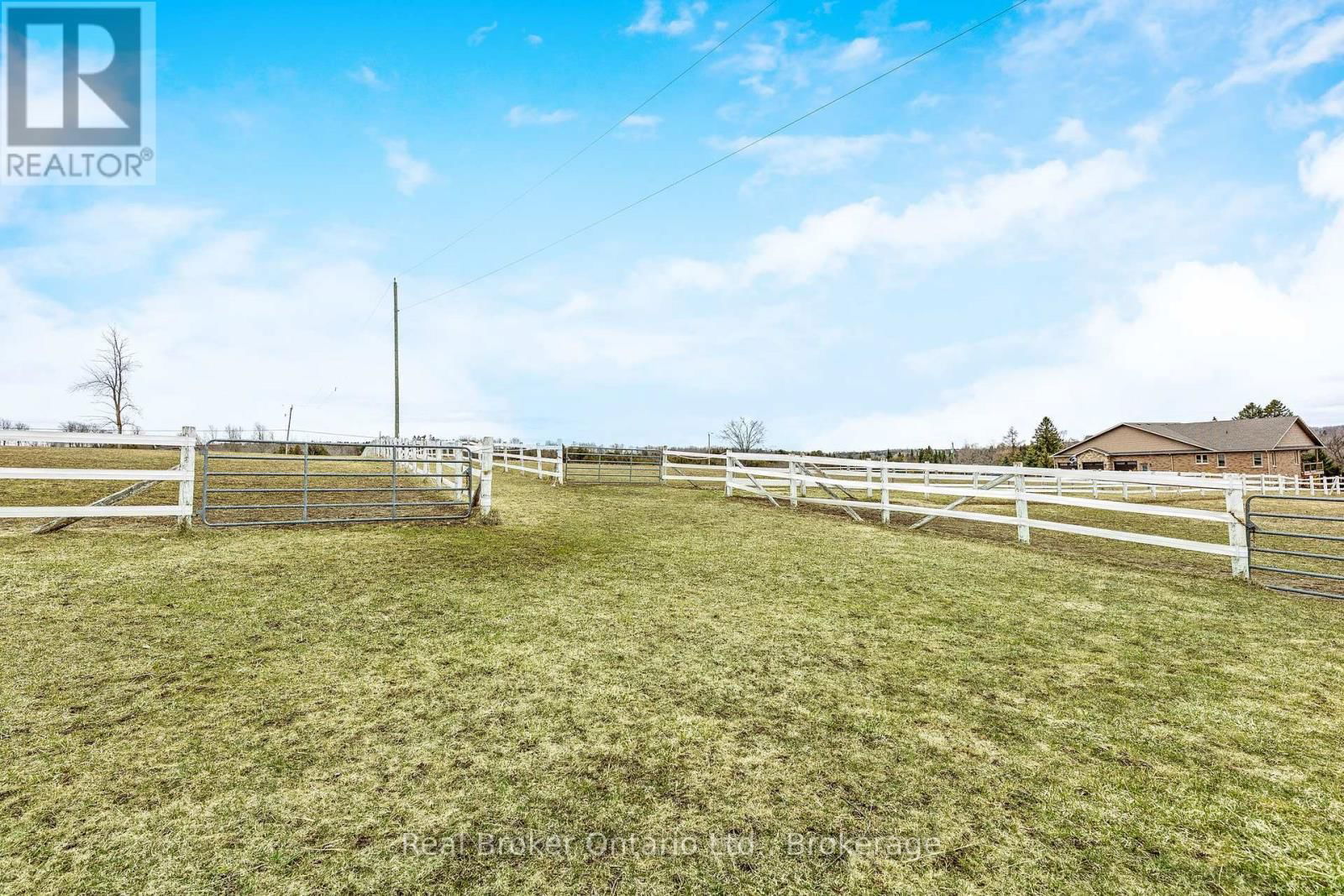 9408 17TH SIDEROAD Image 28