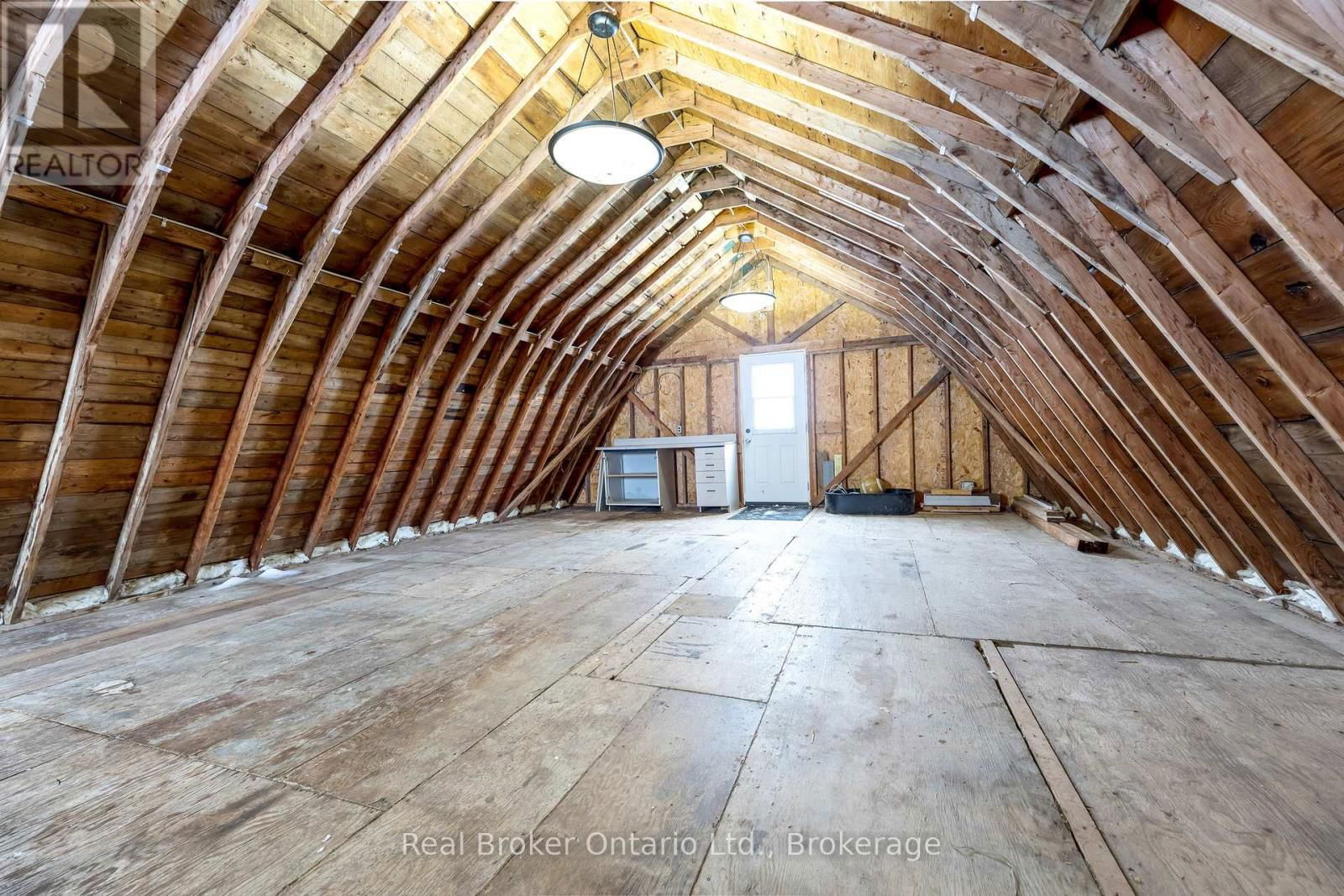 9408 17TH SIDEROAD Image 7
