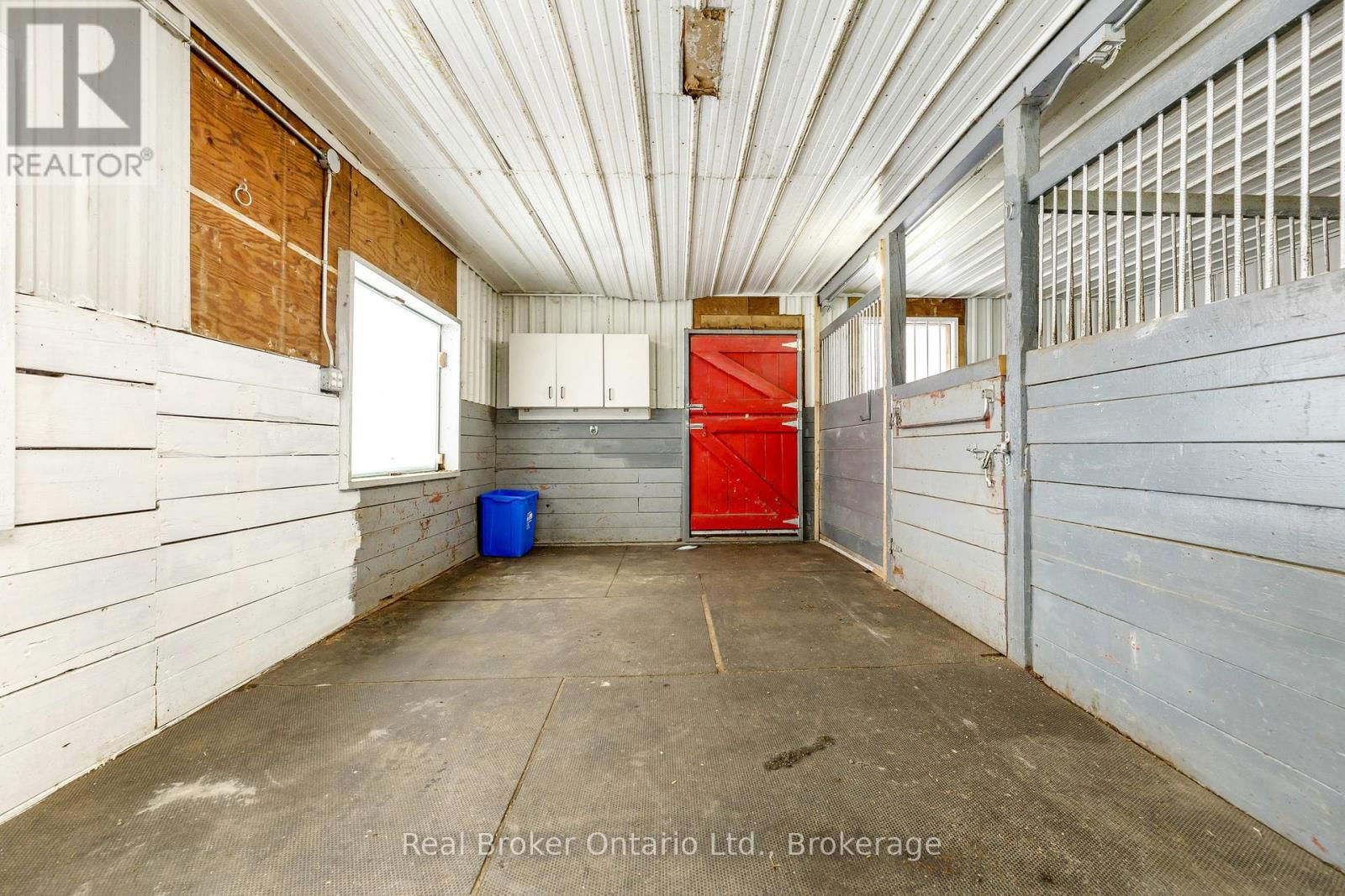 9408 17TH SIDEROAD Image 9