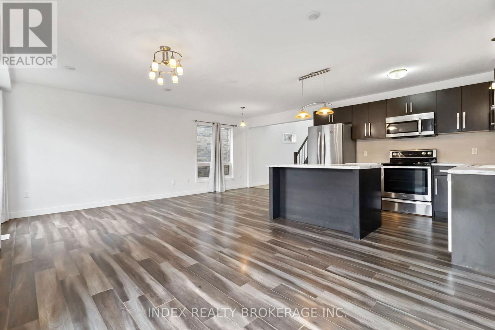 750 FREEPORT STREET Image 12