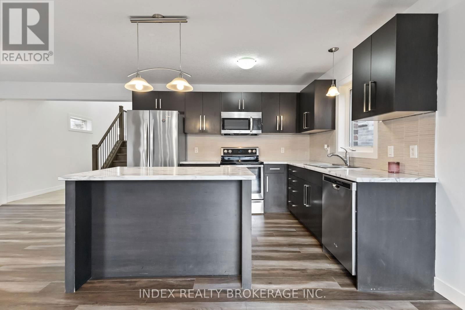 750 FREEPORT STREET Image 16