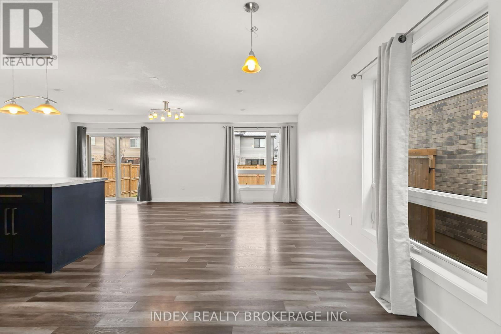 750 FREEPORT STREET Image 8
