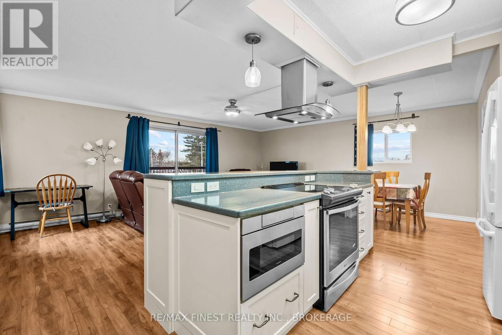 601 - 610 WILLIAM STREET Image 19