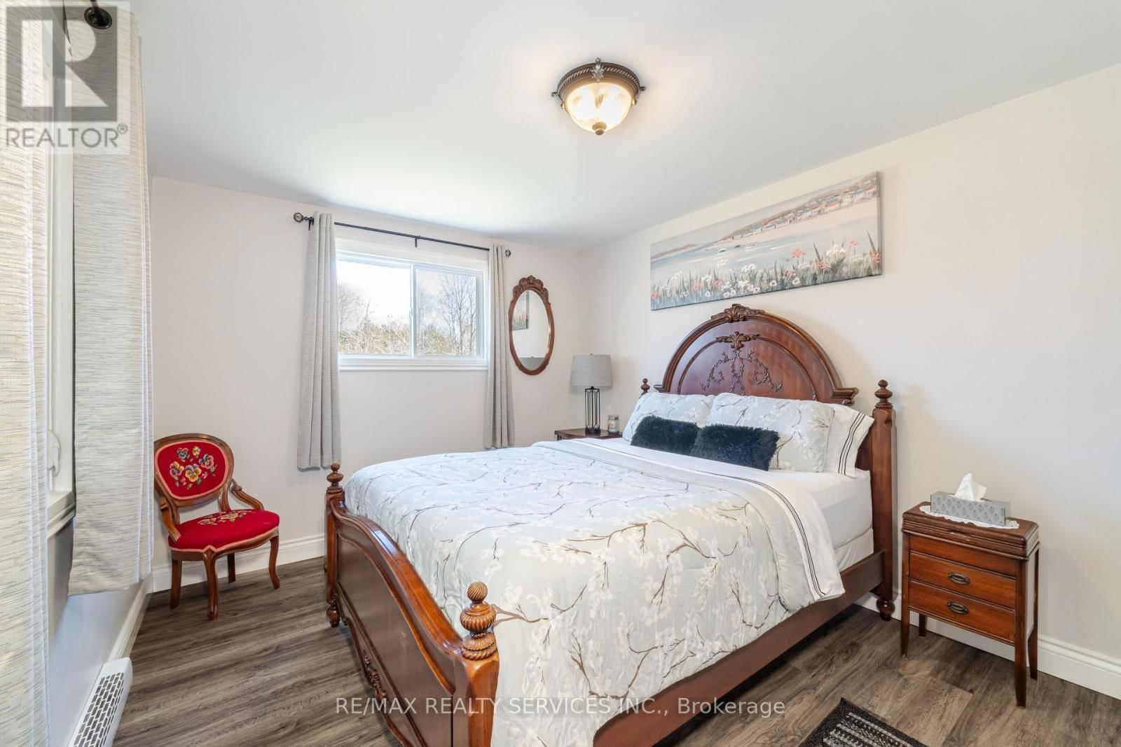 9765 TENTH SIDEROAD Image 23