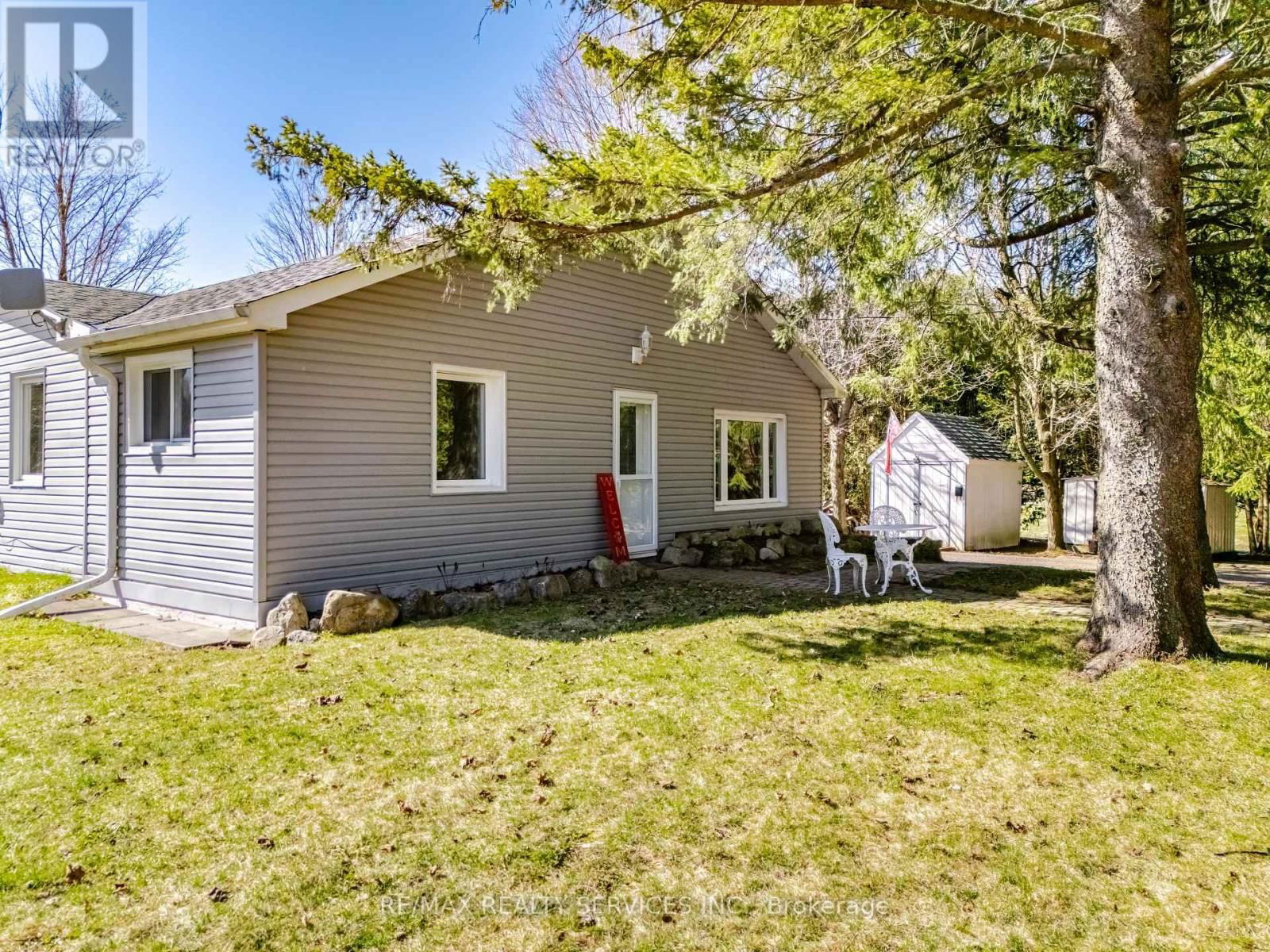 9765 TENTH SIDEROAD Image 3