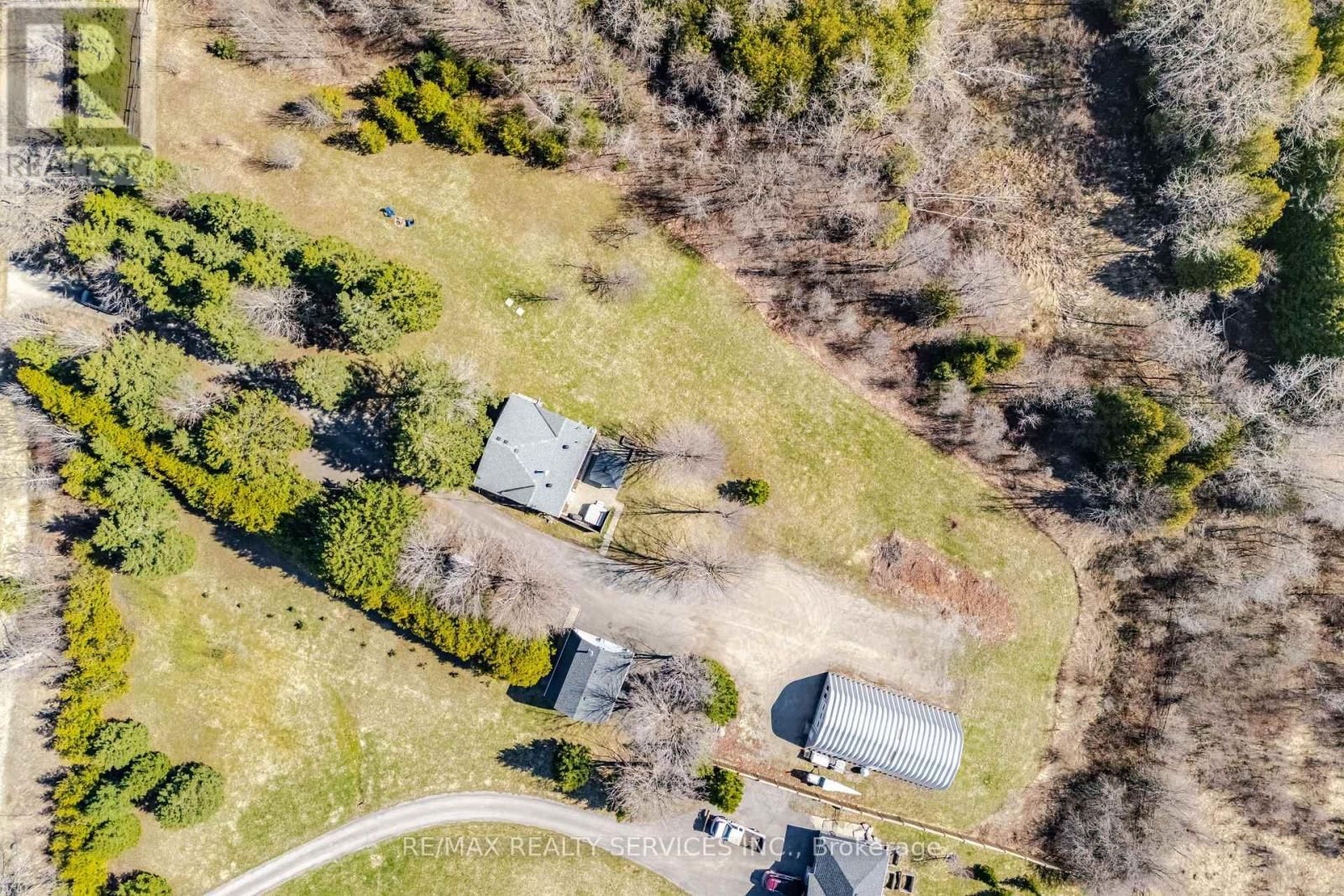9765 TENTH SIDEROAD Image 47