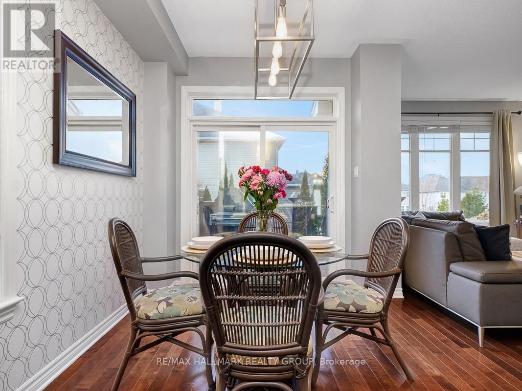 239 ESPIN HEIGHTS Image 11