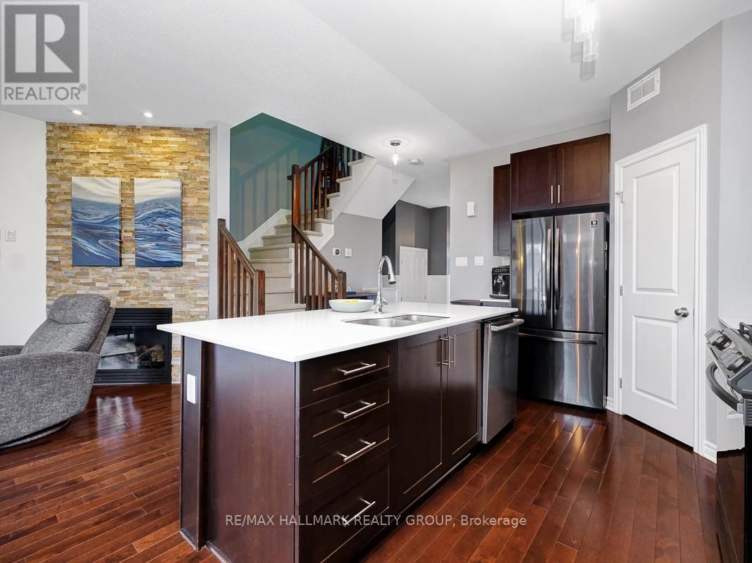 239 ESPIN HEIGHTS Image 15