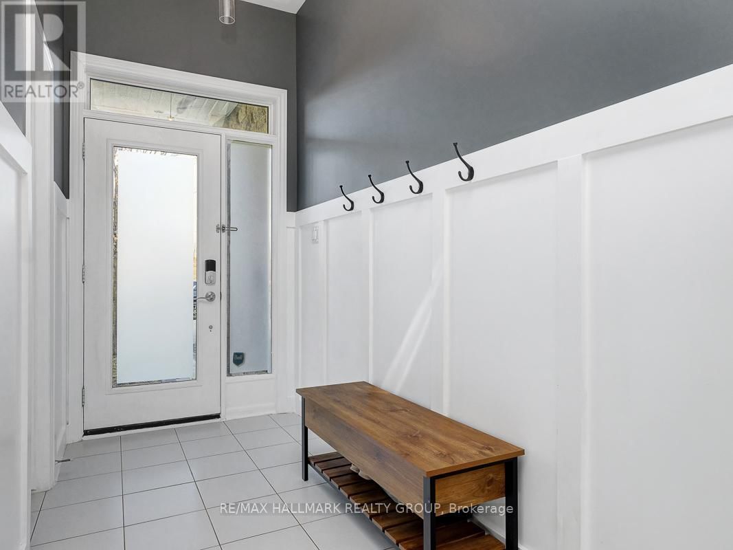 239 ESPIN HEIGHTS Image 18