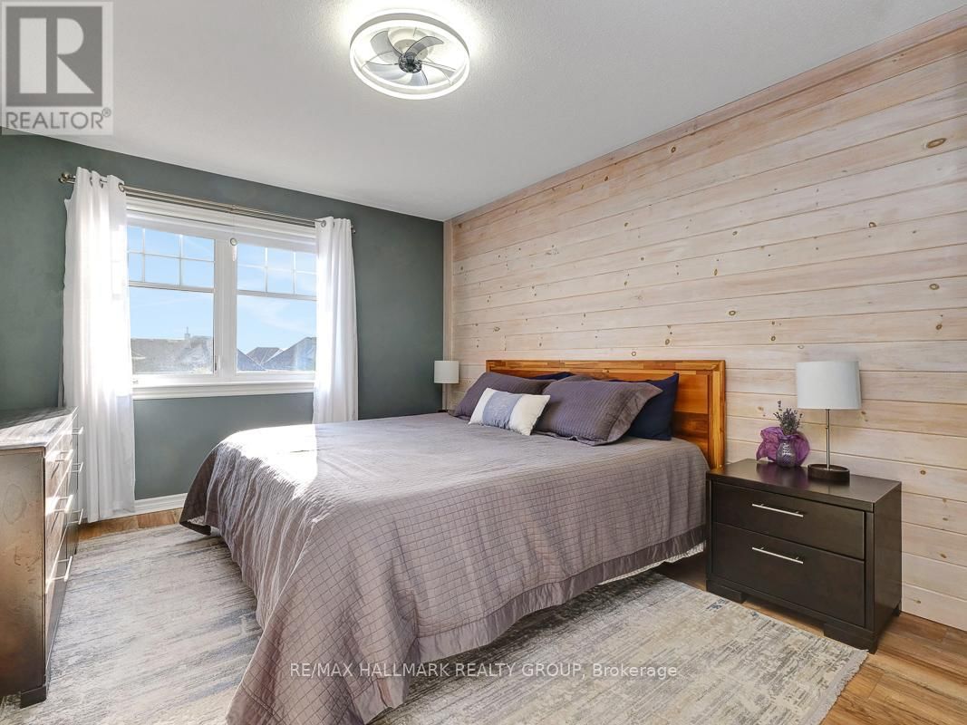 239 ESPIN HEIGHTS Image 21