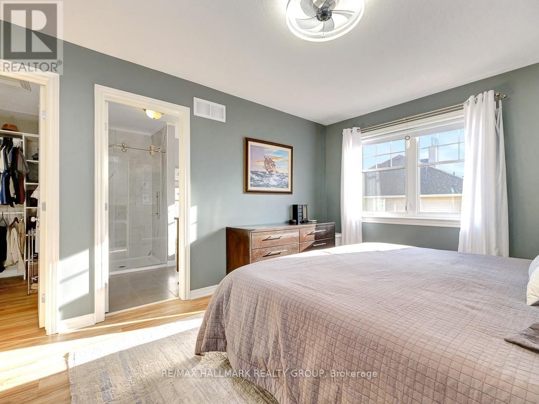 239 ESPIN HEIGHTS Image 22