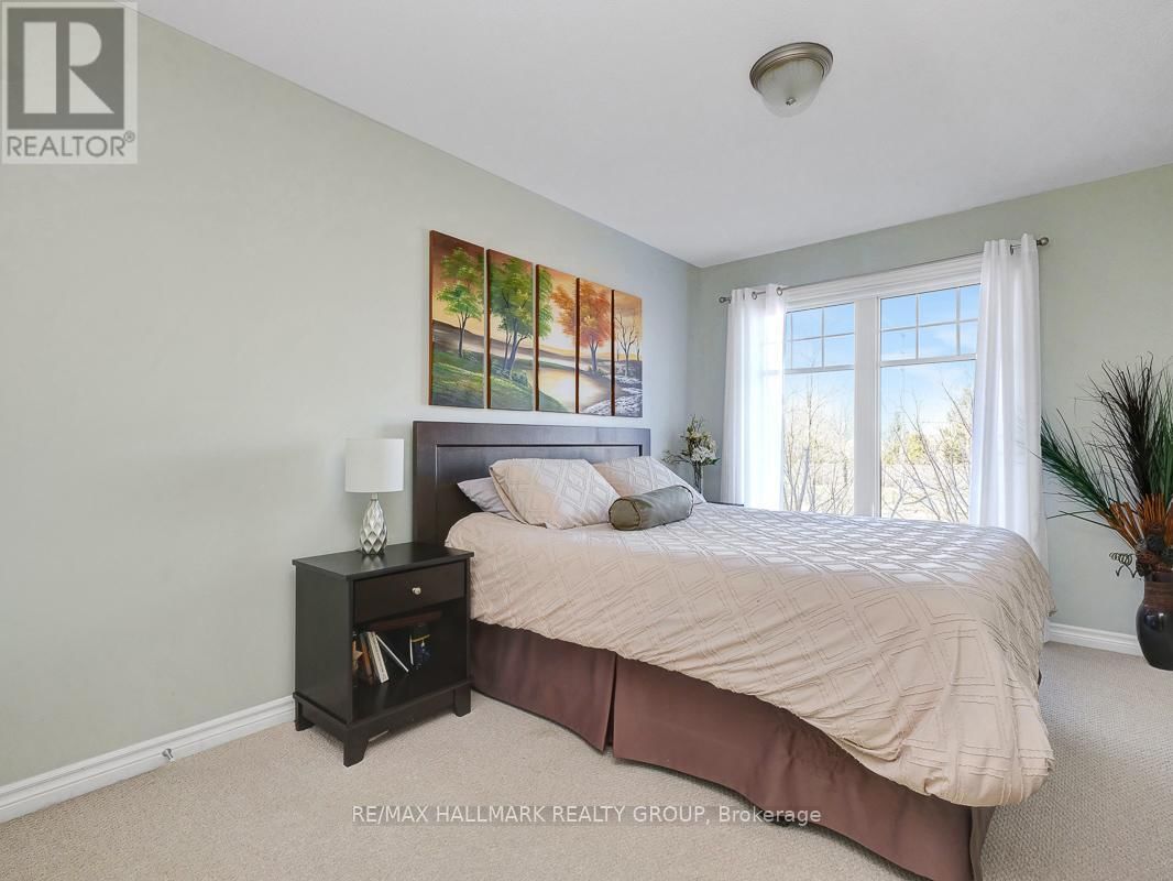 239 ESPIN HEIGHTS Image 26