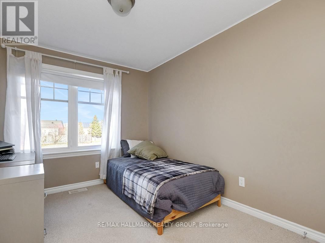 239 ESPIN HEIGHTS Image 28