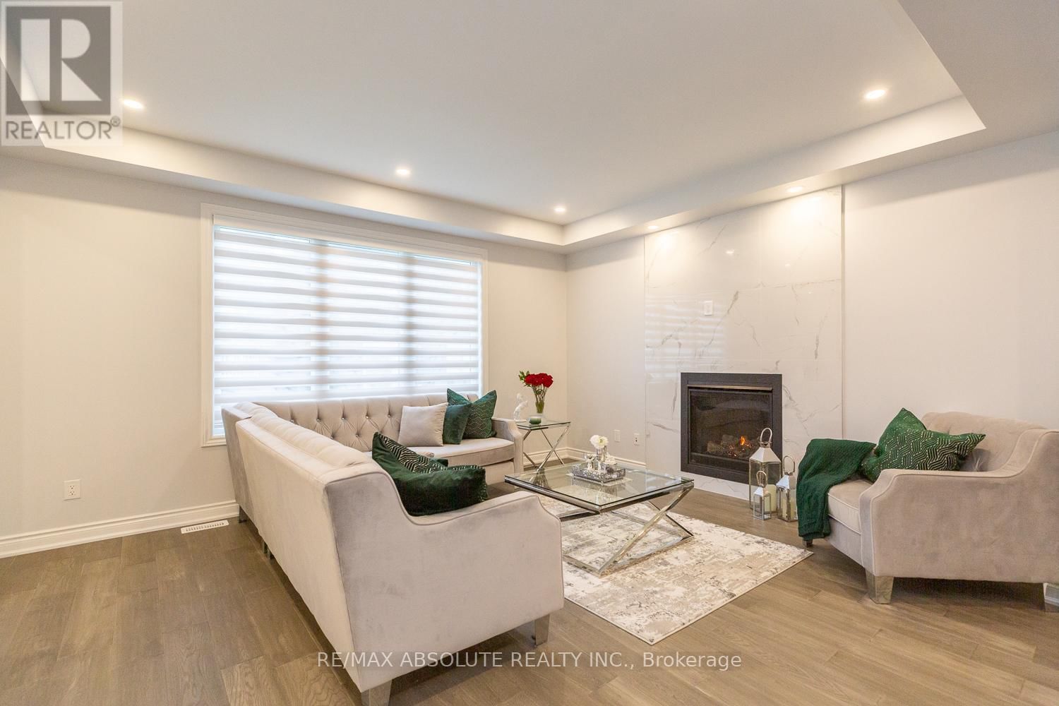 1019 APOLUNE STREET Image 12
