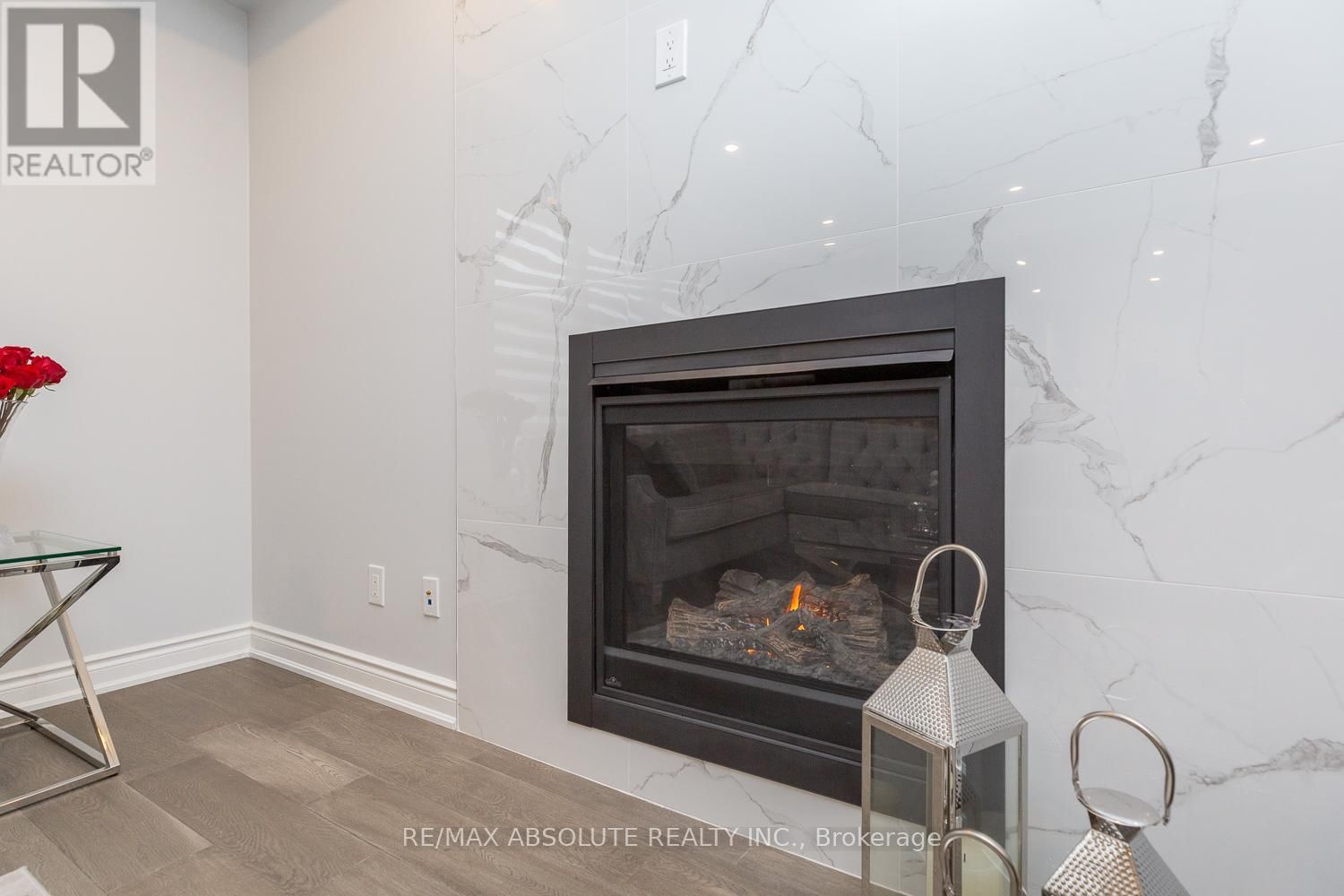 1019 APOLUNE STREET Image 16