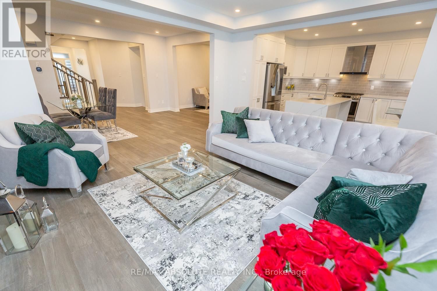 1019 APOLUNE STREET Image 17