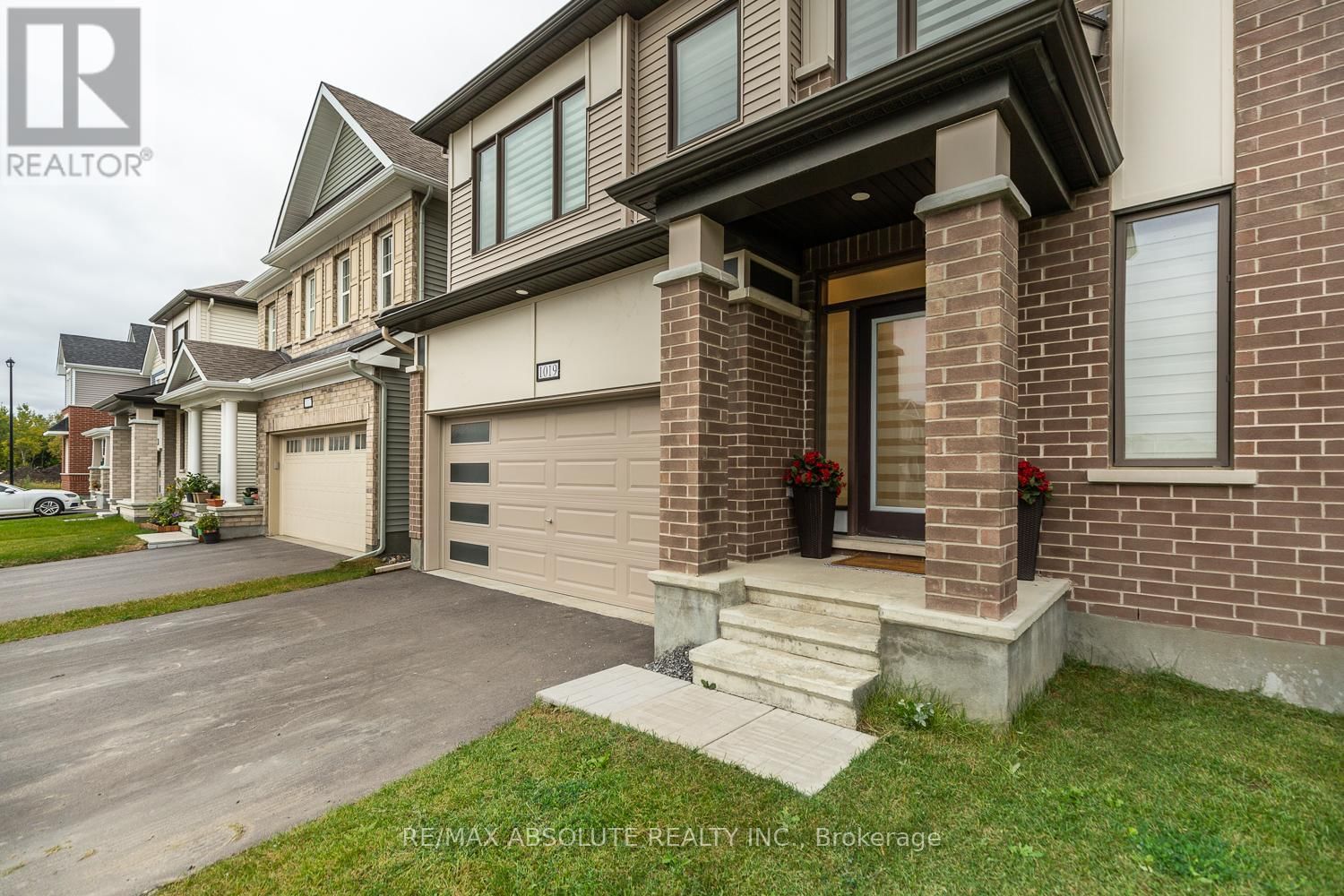 1019 APOLUNE STREET Image 2