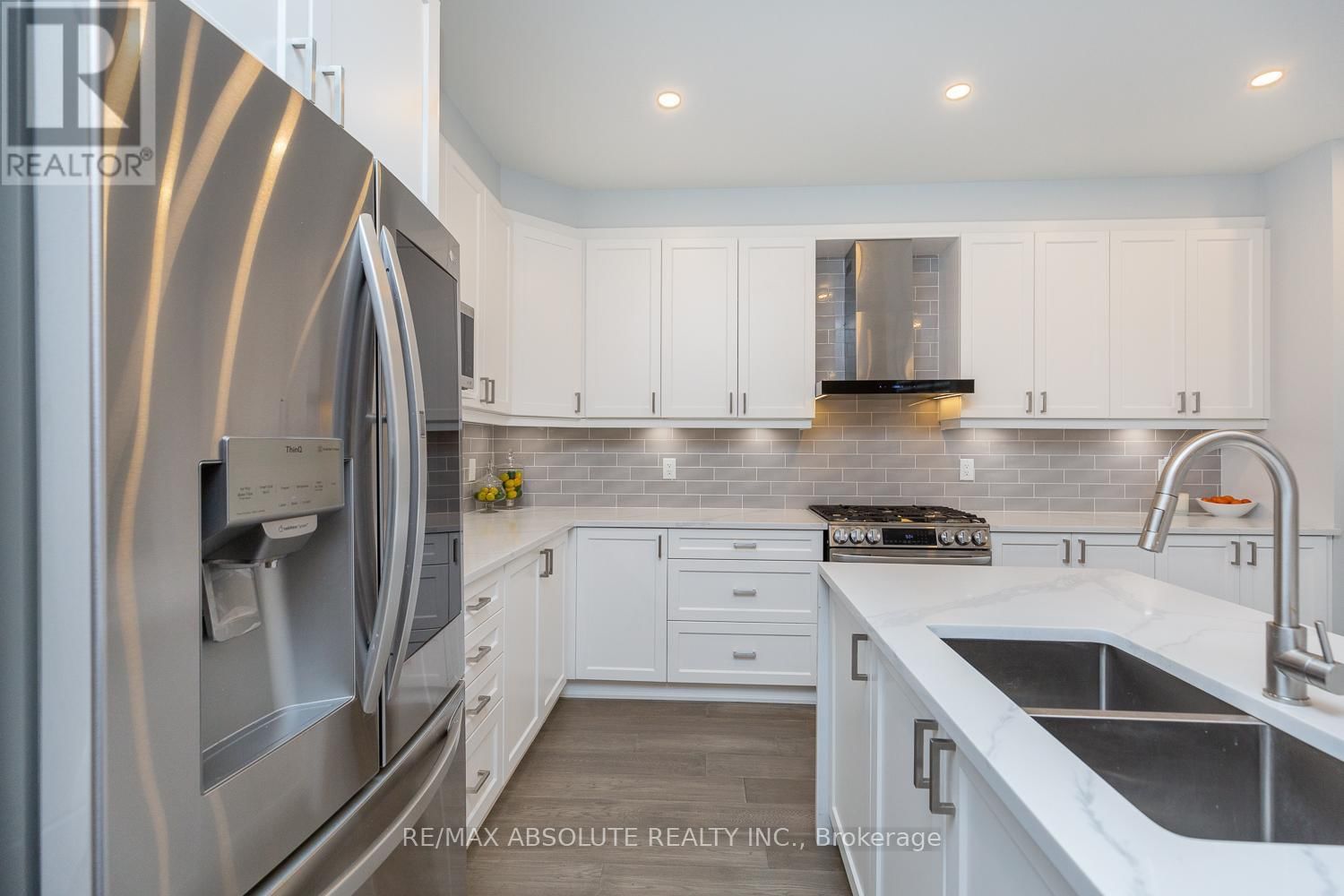 1019 APOLUNE STREET Image 23
