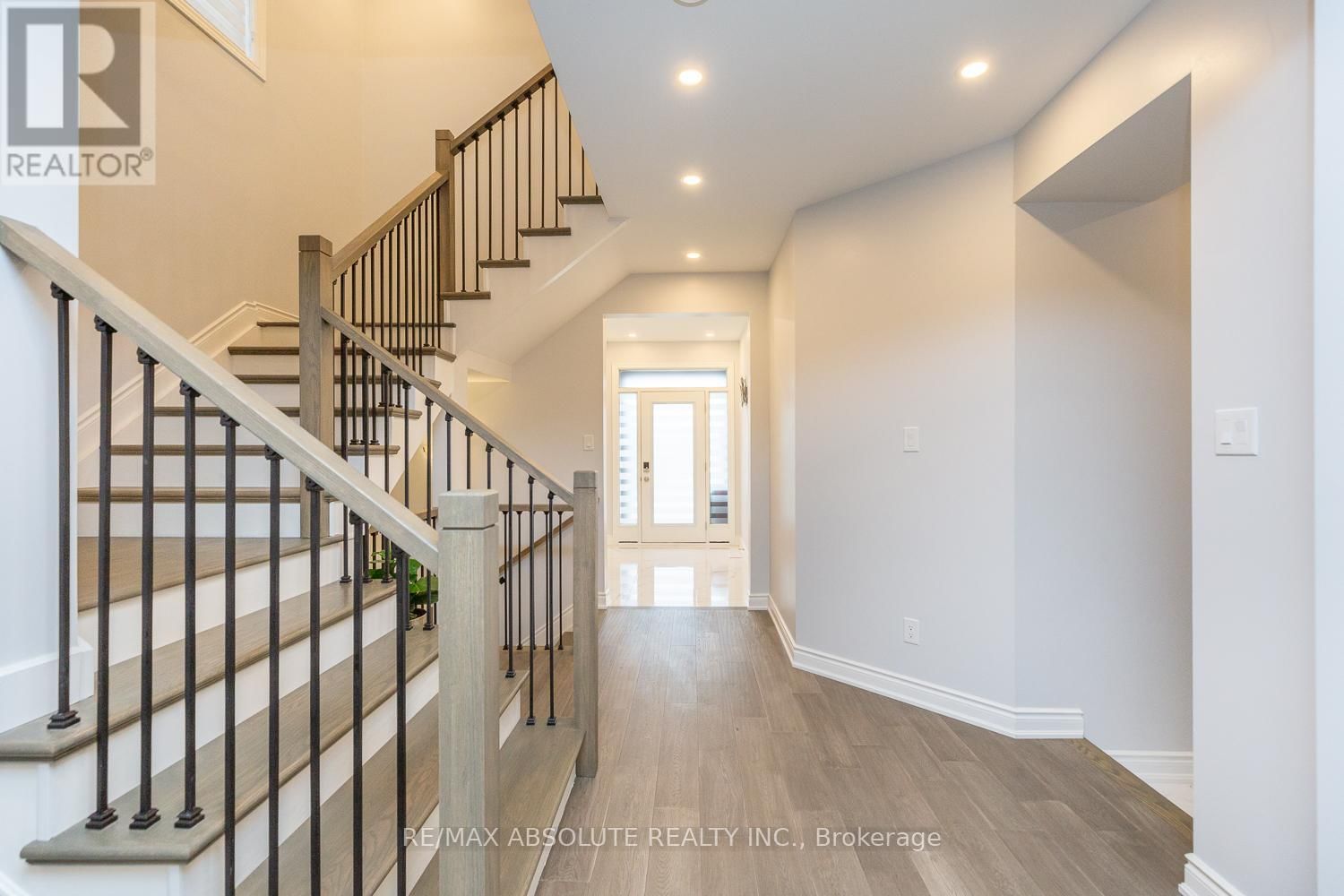 1019 APOLUNE STREET Image 3