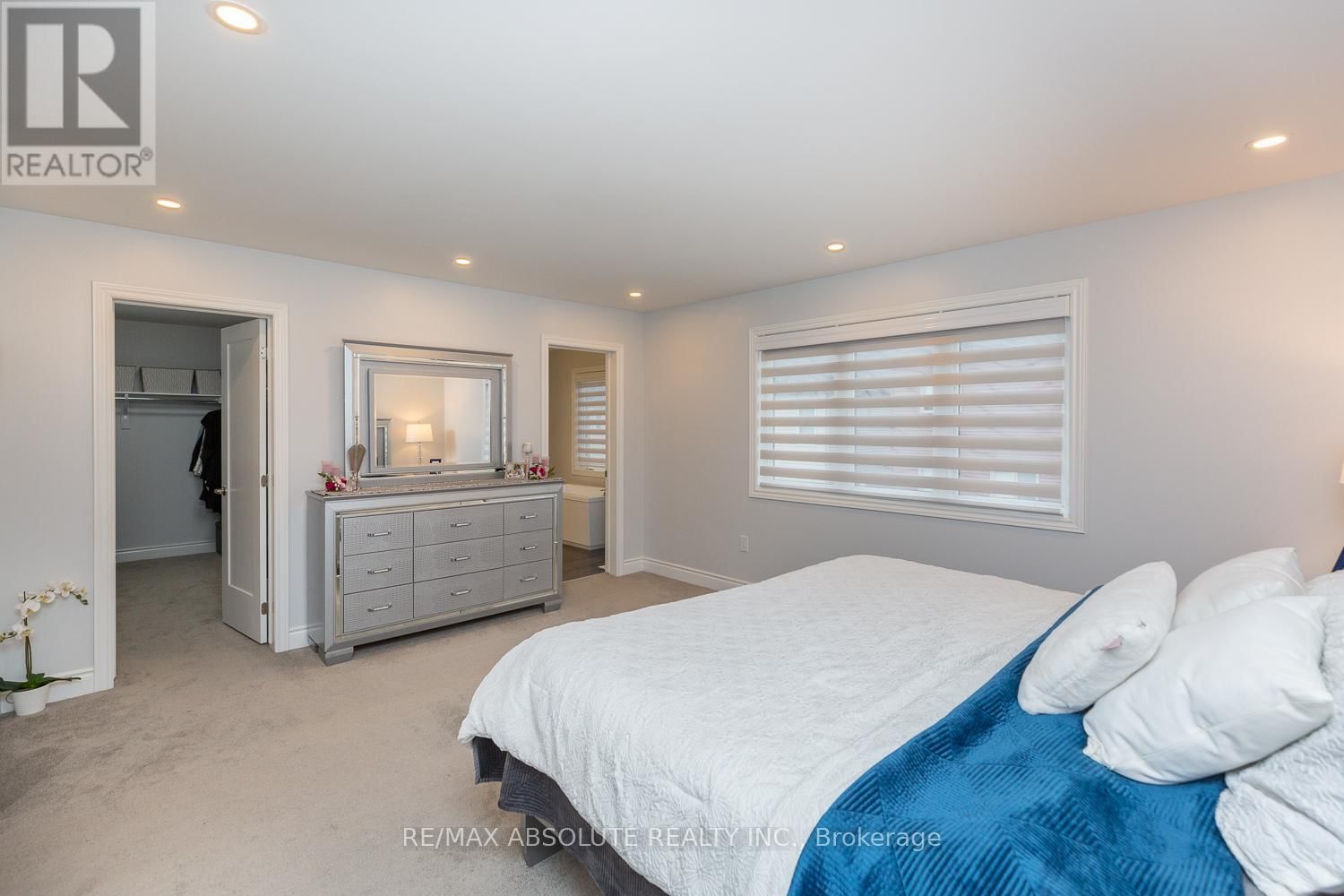 1019 APOLUNE STREET Image 33