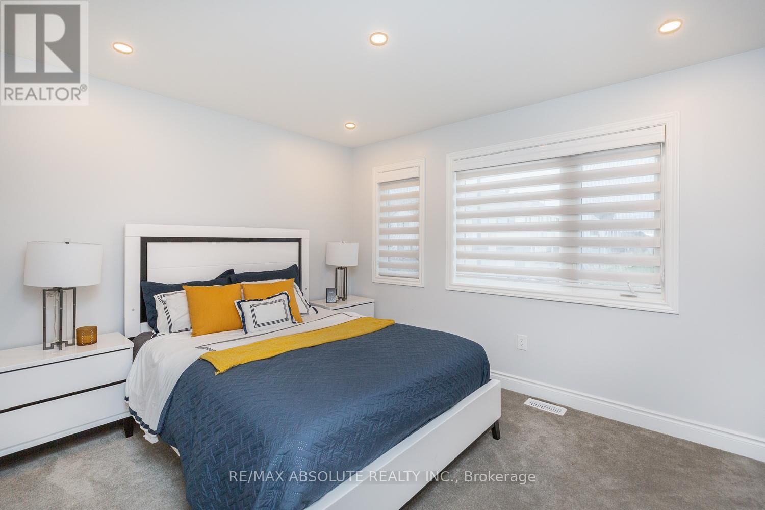 1019 APOLUNE STREET Image 40