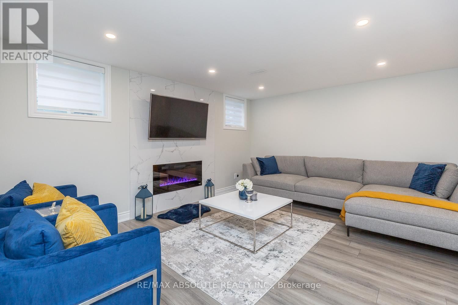 1019 APOLUNE STREET Image 45