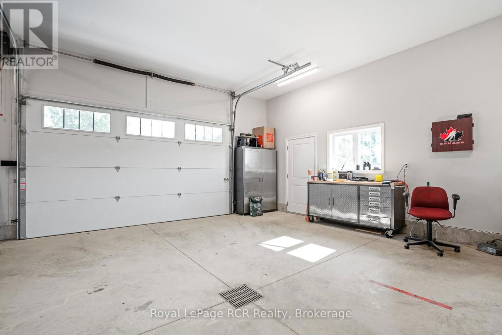 302769 DOUGLAS STREET Image 49
