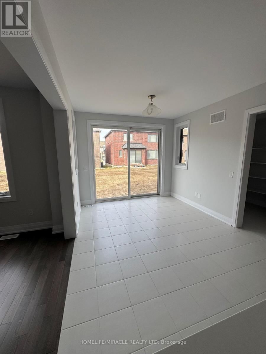 229 HARDWOOD AVENUE Image 2