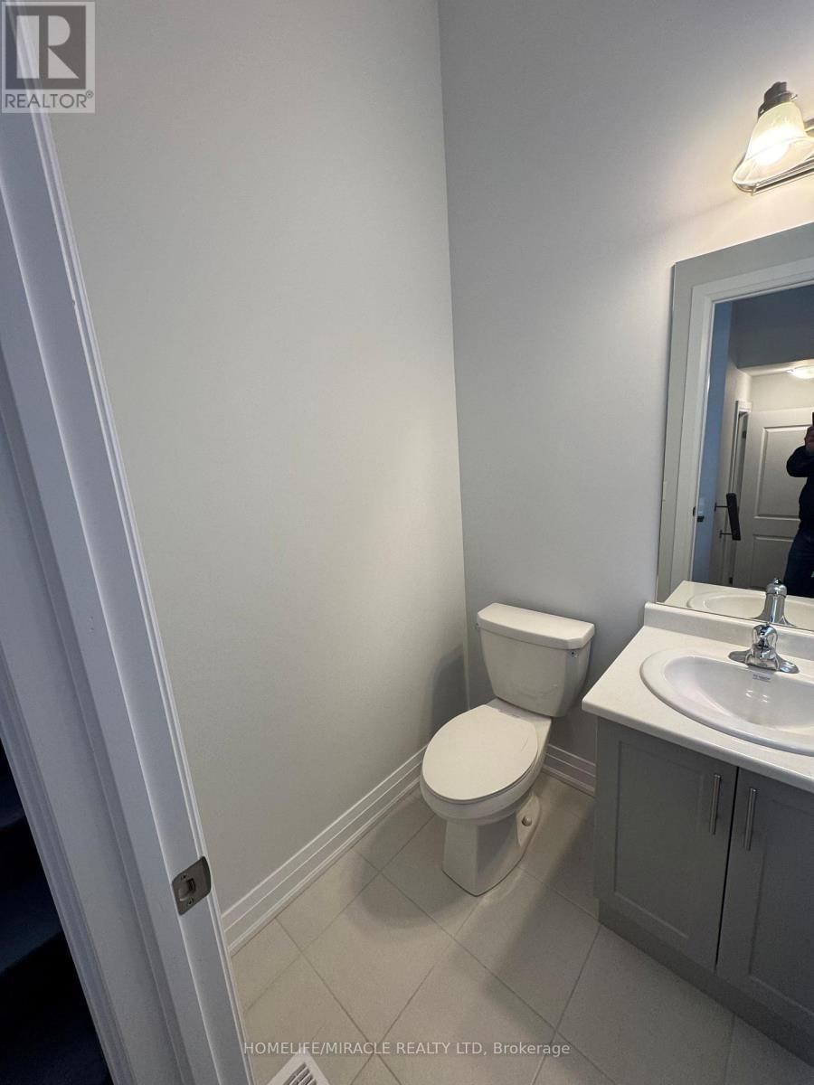 229 HARDWOOD AVENUE Image 7