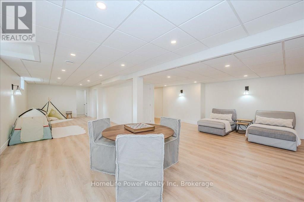4080 VICTORIA ROAD SOUTH Image 34