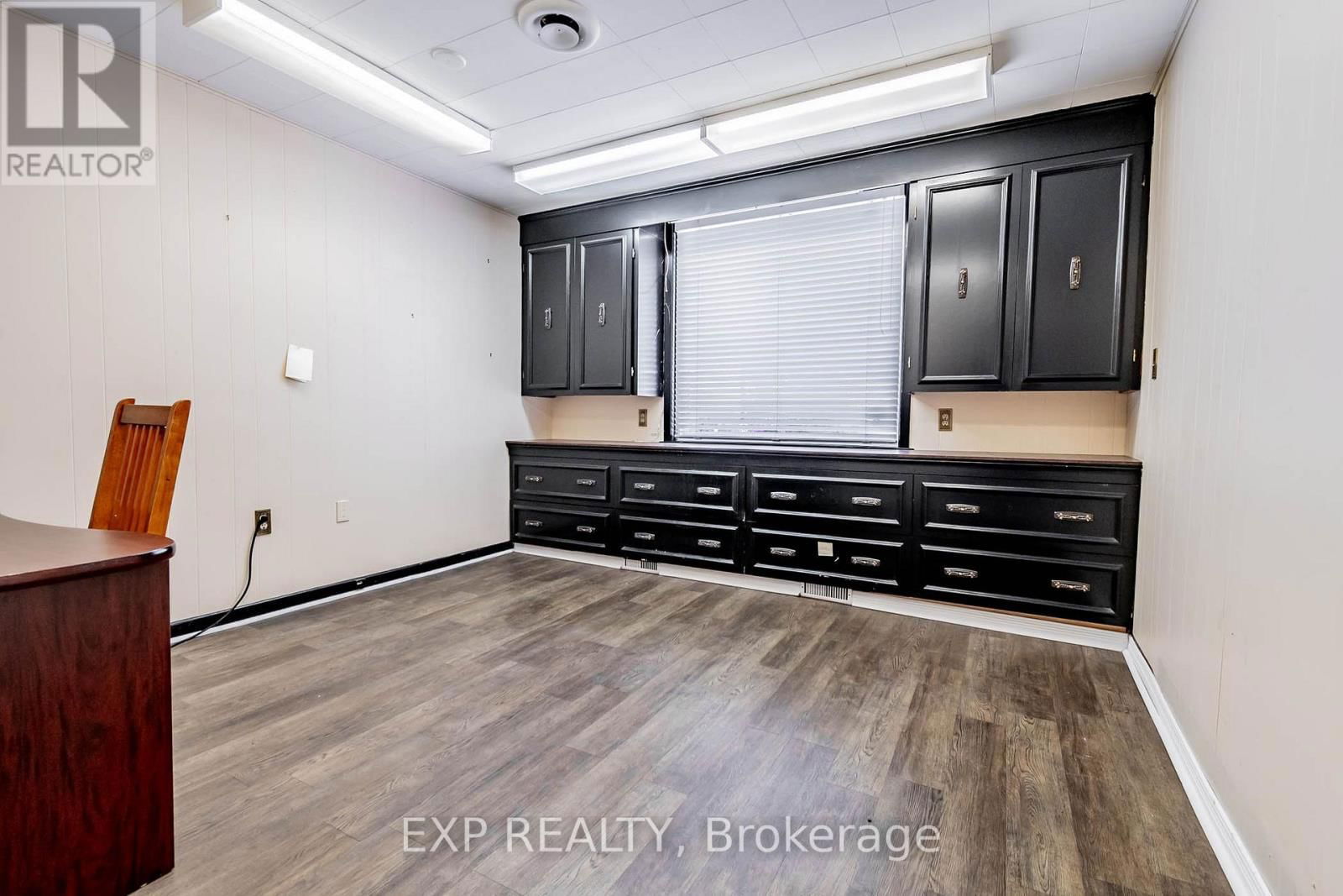 48 CARLISLE STREET Image 11