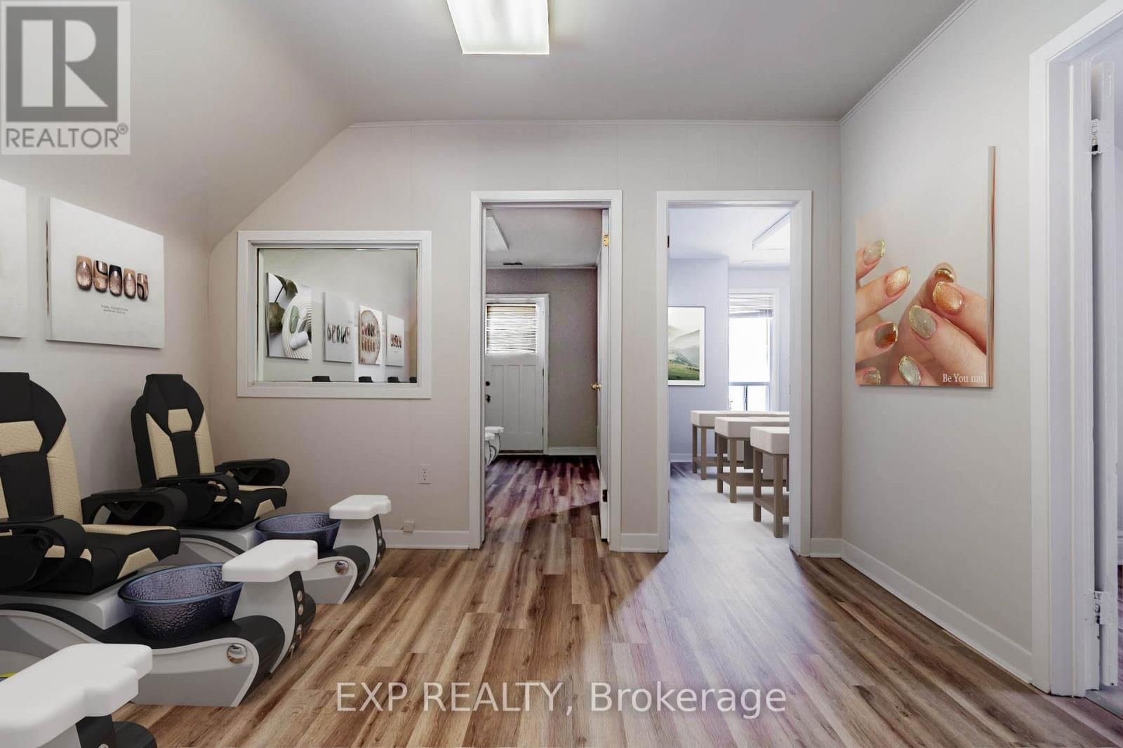 48 CARLISLE STREET Image 32