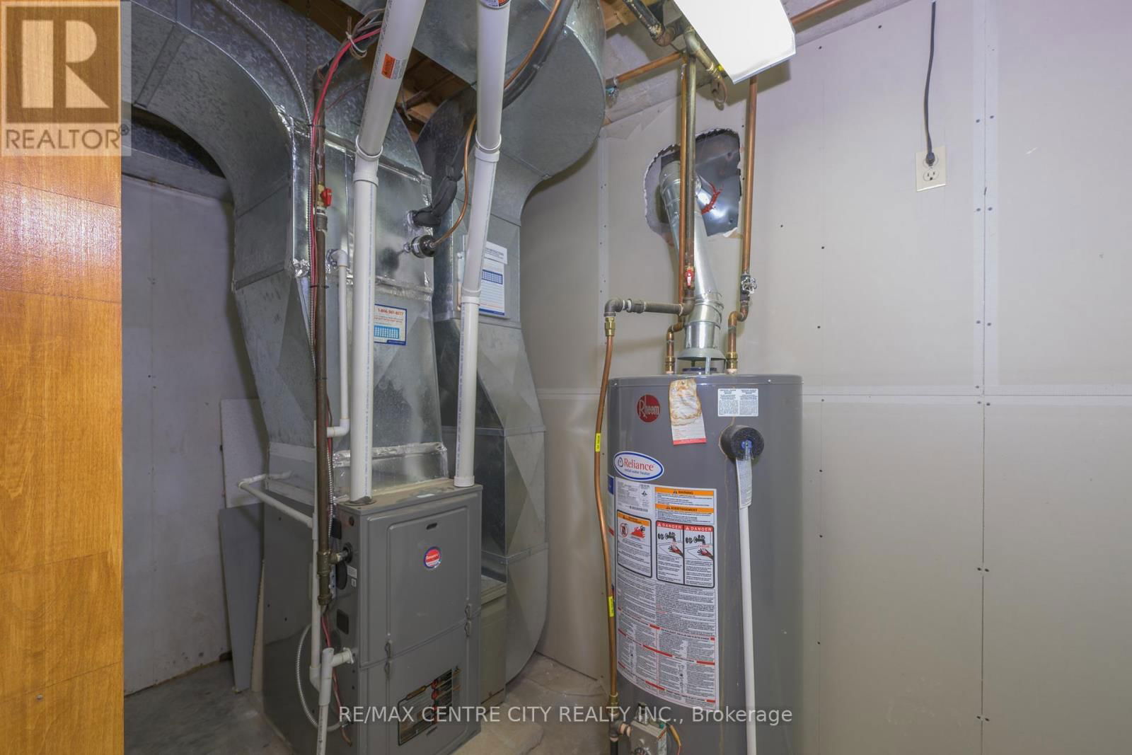 116 HURON AVENUE Image 27