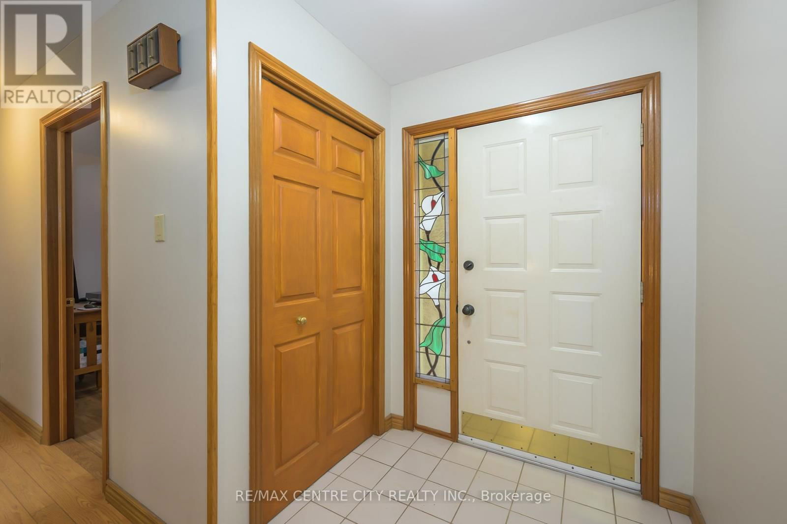 116 HURON AVENUE Image 4