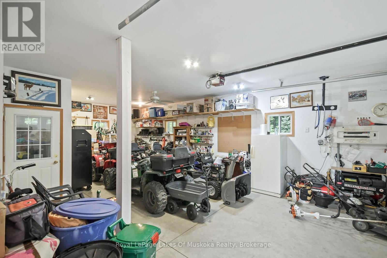 1019 LAKESHORE ROAD NORTH Image 31
