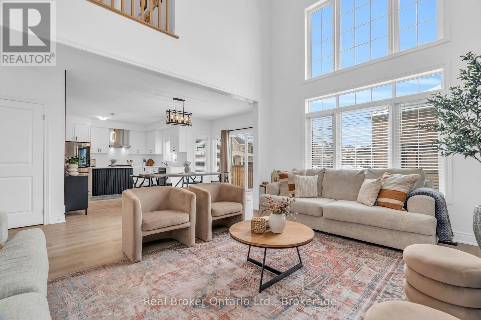 14 VENTURE WAY Image 1
