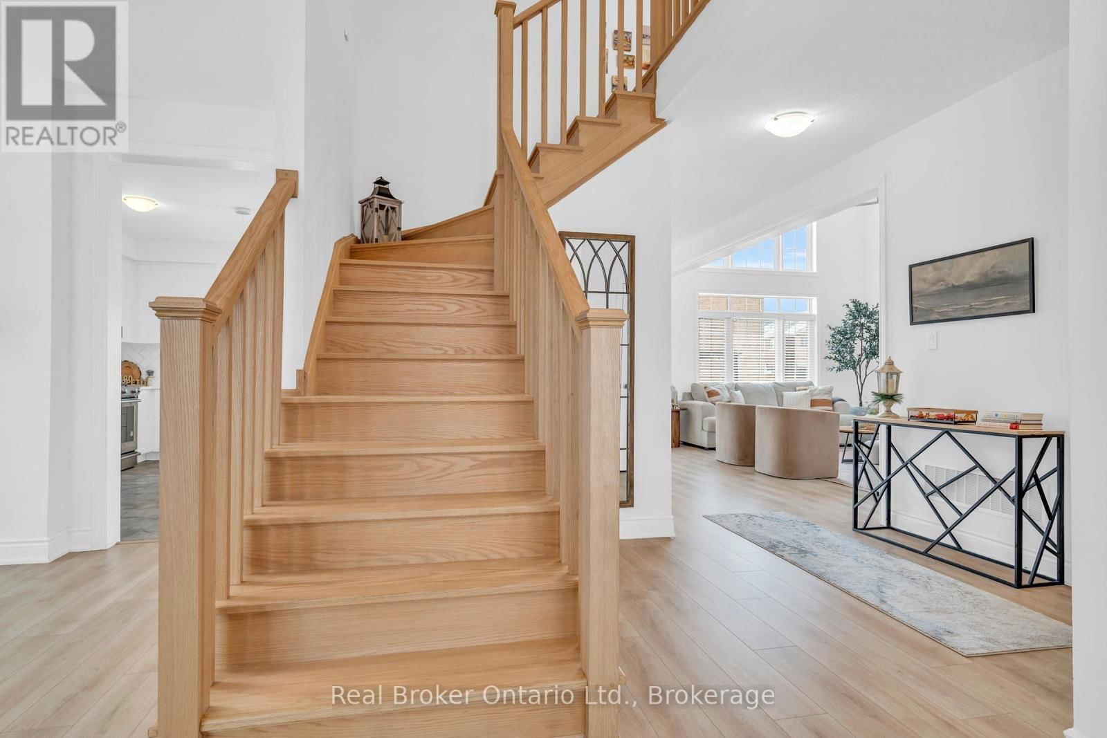 14 VENTURE WAY Image 2