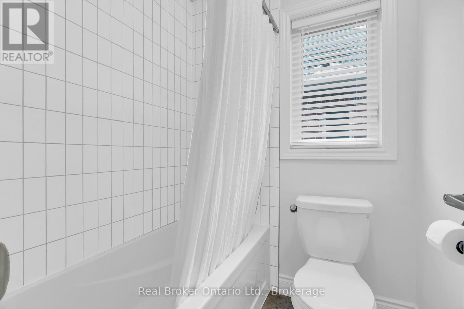 14 VENTURE WAY Image 29