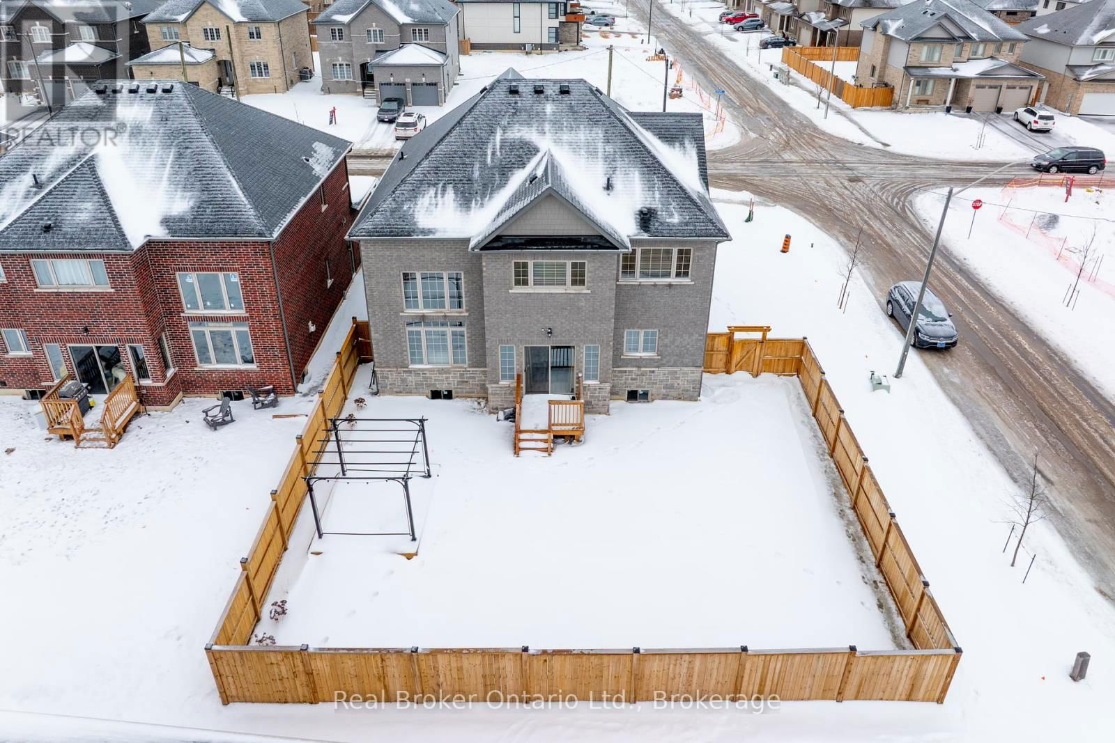 14 VENTURE WAY Image 38