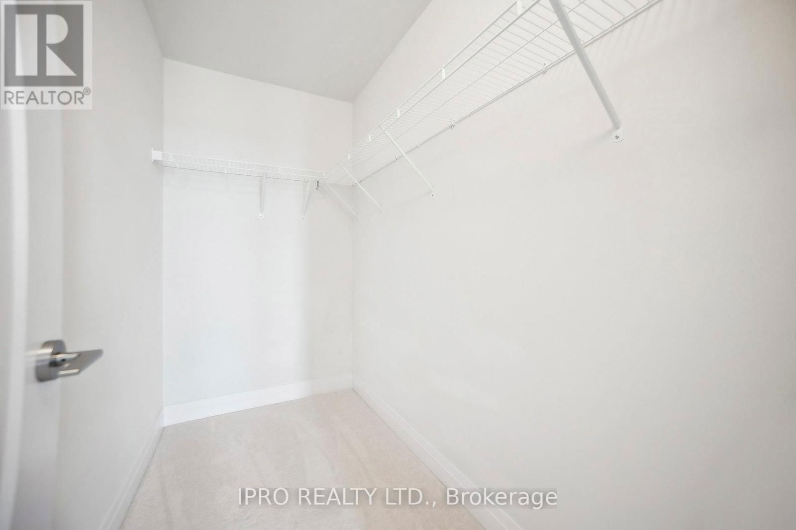 903 - 16 CONCORD PLACE Image 25