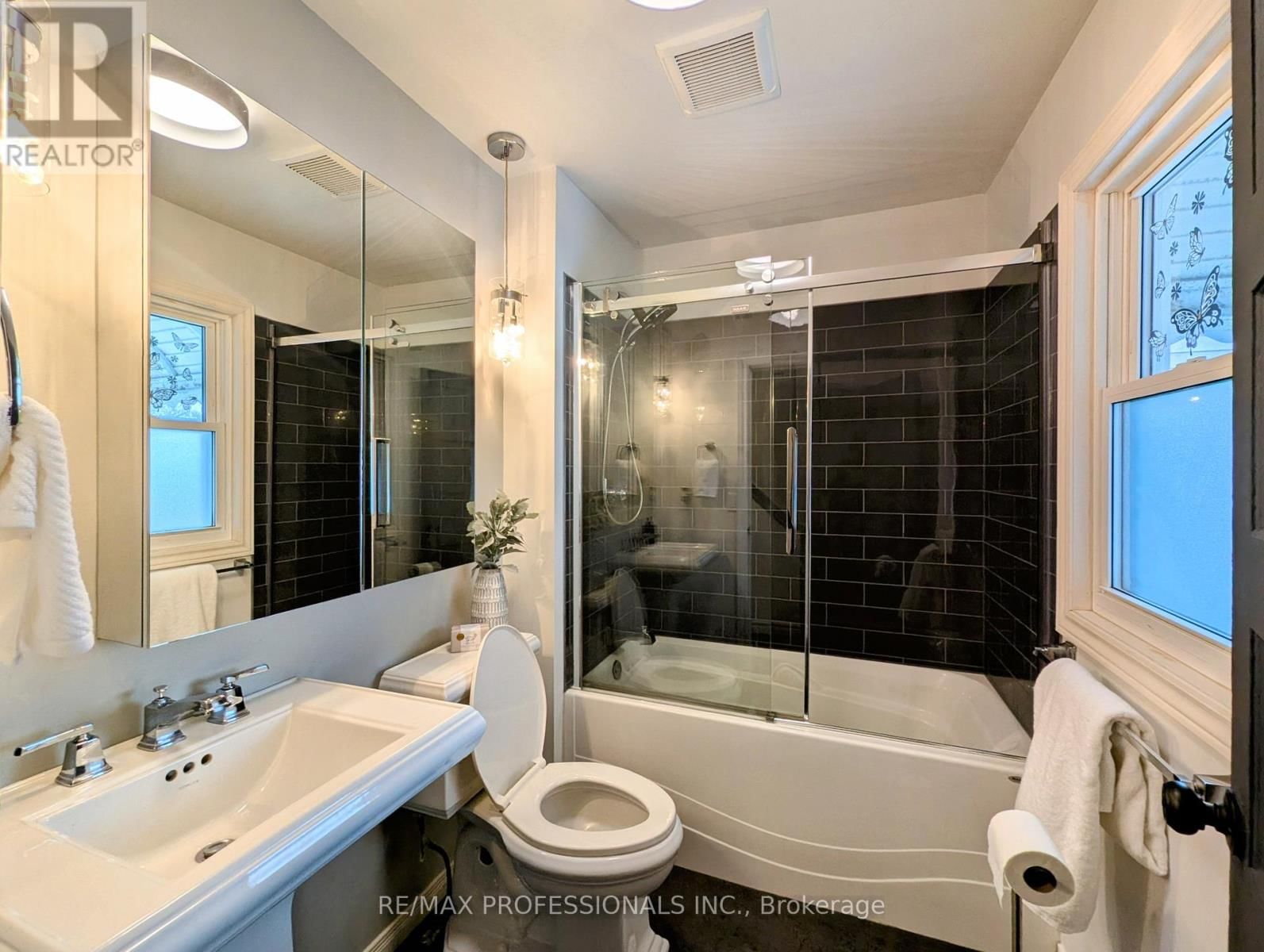 6 FRASER STREET Image 13